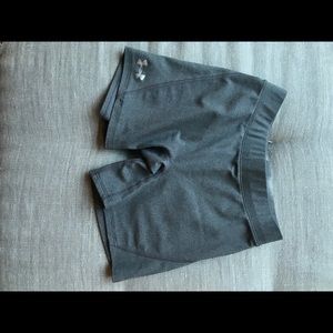 Under armour spandex shorts. Never worn before!